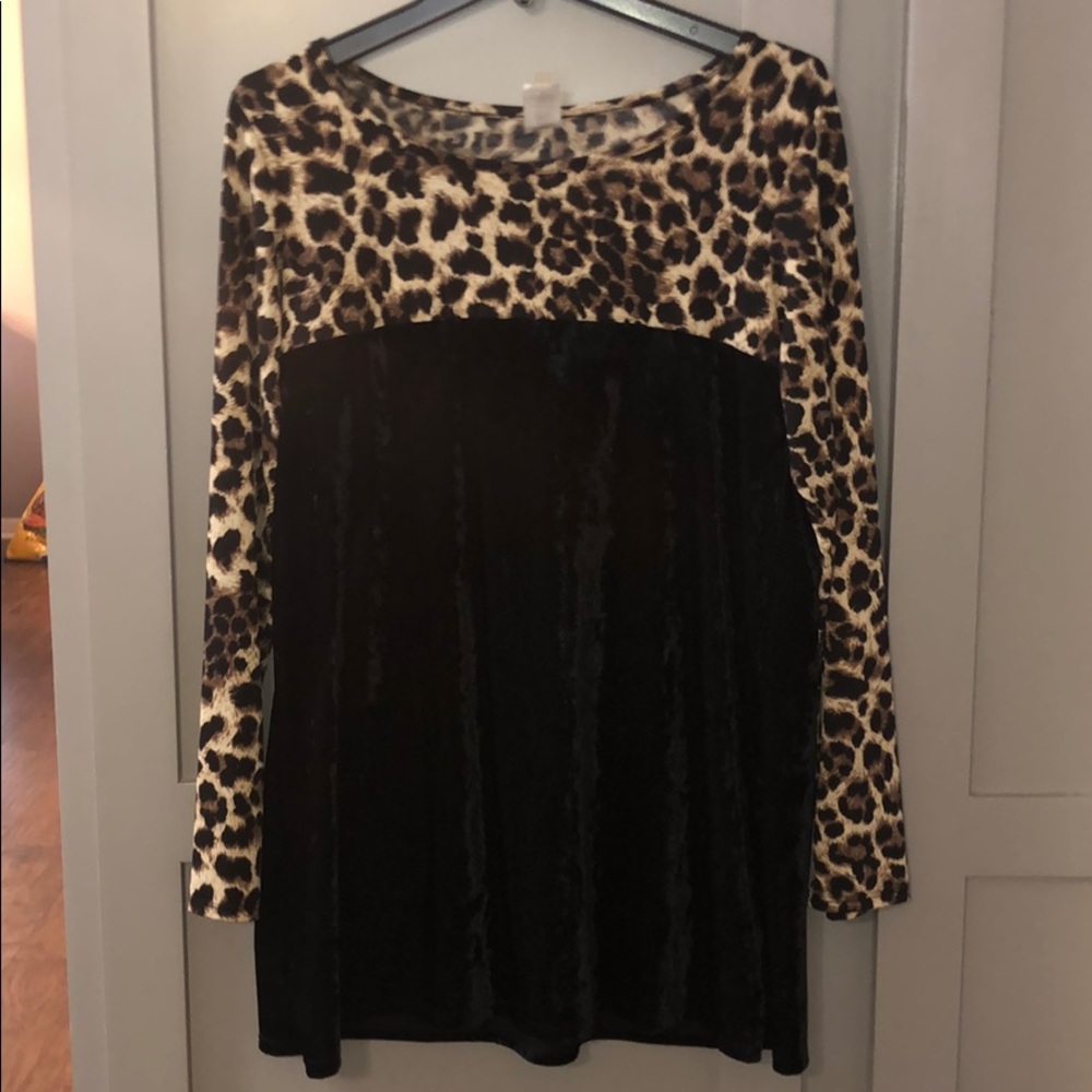 Velvet leopard blouse